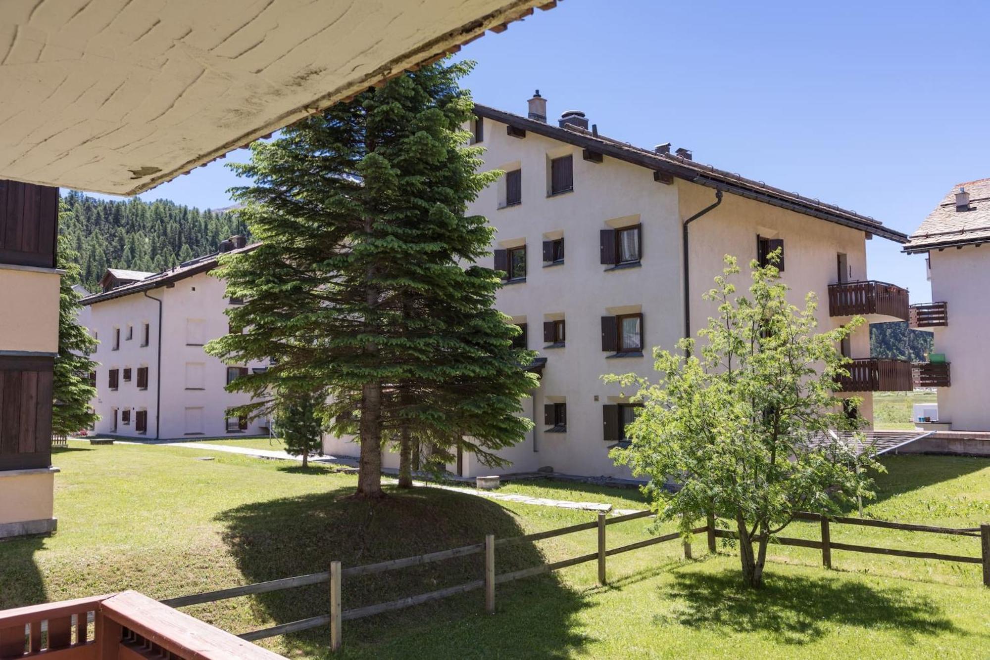 Appartamento Chesa La Giunfra - Celerina Celerina/Schlarigna Esterno foto